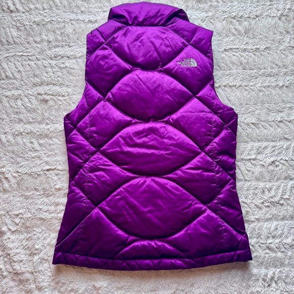 The North Face Women's Vibrant Purple Puffer Vest - Picture 2 of 5